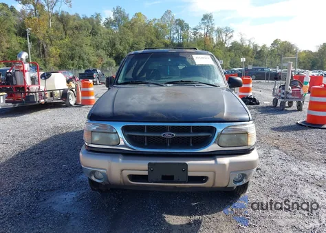 2000 Ford Explorer Eddie Bauer из США, поврежденный, VIN 1FMDU74E6YZA89029